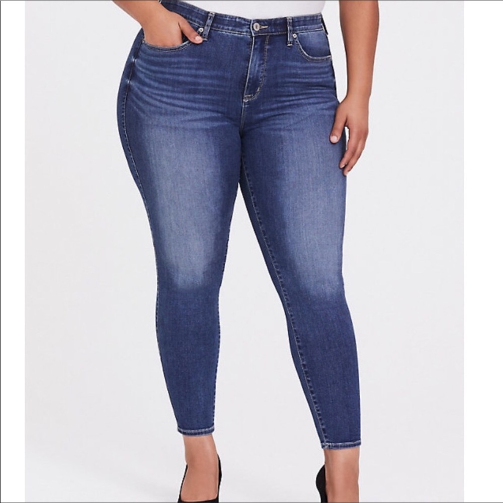 Torrid Medium Wash Skinny Jeans 18R